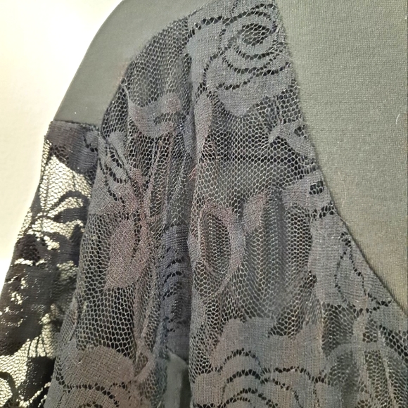 Black Plus Size Peplum Tunic With Lace V-Neck And Sleeves - Picture 12 of 12